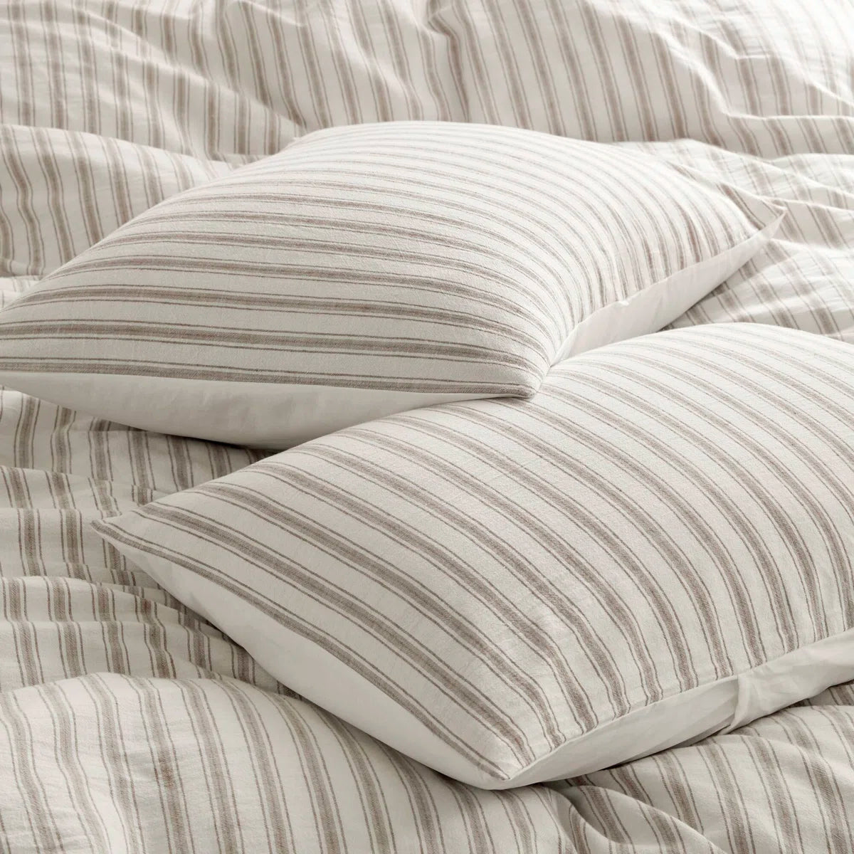 Etta Tan All Season Modern Striped 3-Piece King Duvet Set