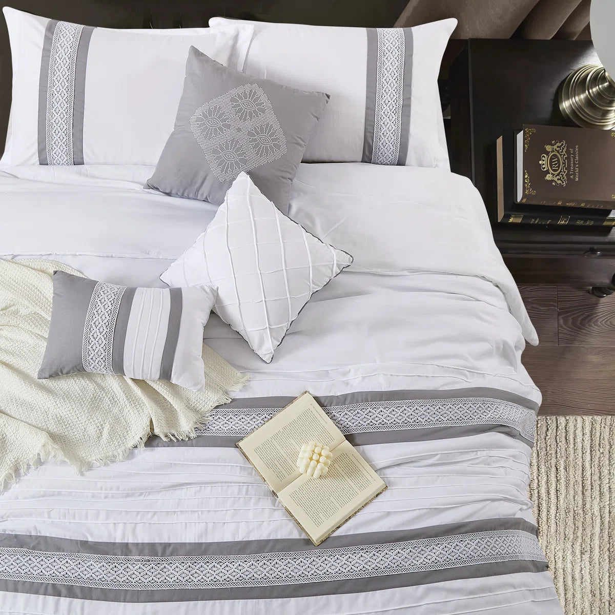Durango 7 Piece Striped & Soft Comforter Set