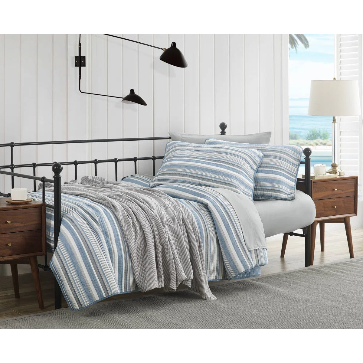 Novelty Nautica Jettison Cotton Reversible Blue Quilt Set